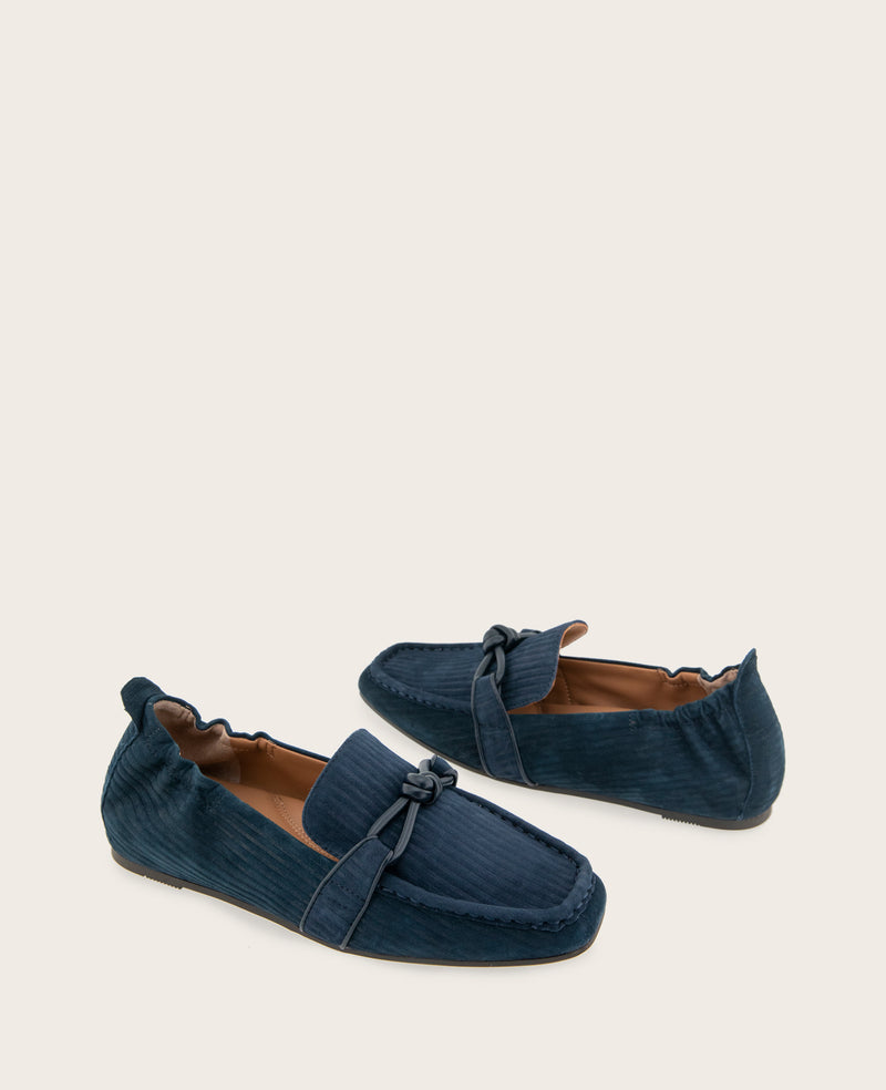 Kenneth Cole - GENTLE SOULS - Sophie Knot Ribbed Suede Loafer WOMENS FLAT for Women