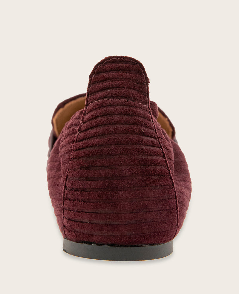 Kenneth Cole - GENTLE SOULS - Sophie Knot Ribbed Suede Loafer WOMENS FLAT for Women