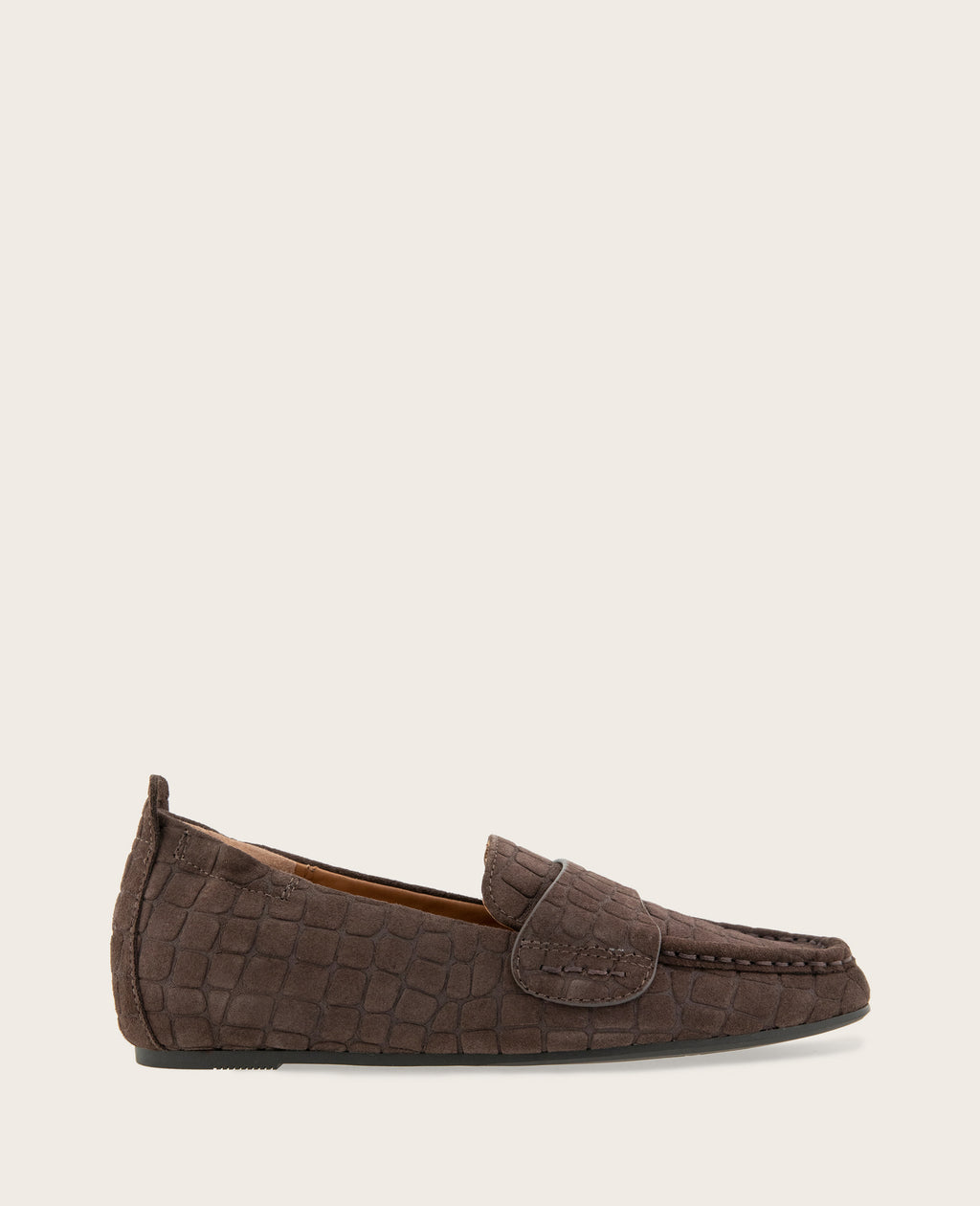 Kenneth Cole - GENTLE SOULS - Sophie Suede Embossed Loafer WOMENS FLAT for Women 