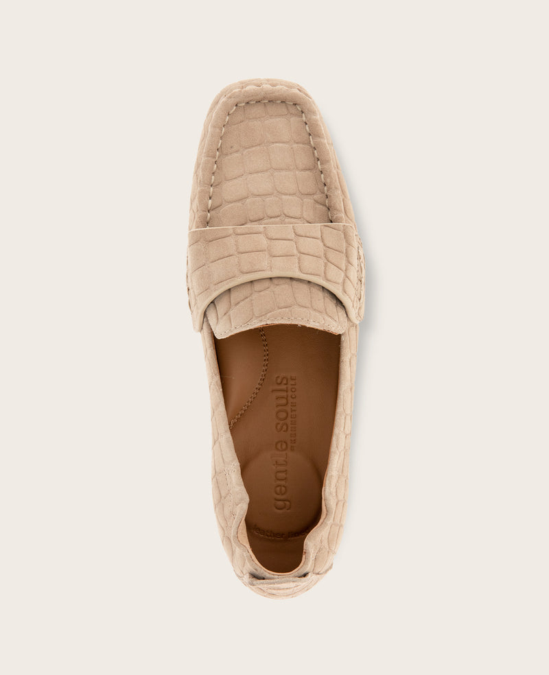Kenneth Cole - GENTLE SOULS - Sophie Suede Embossed Loafer WOMENS FLAT for Women