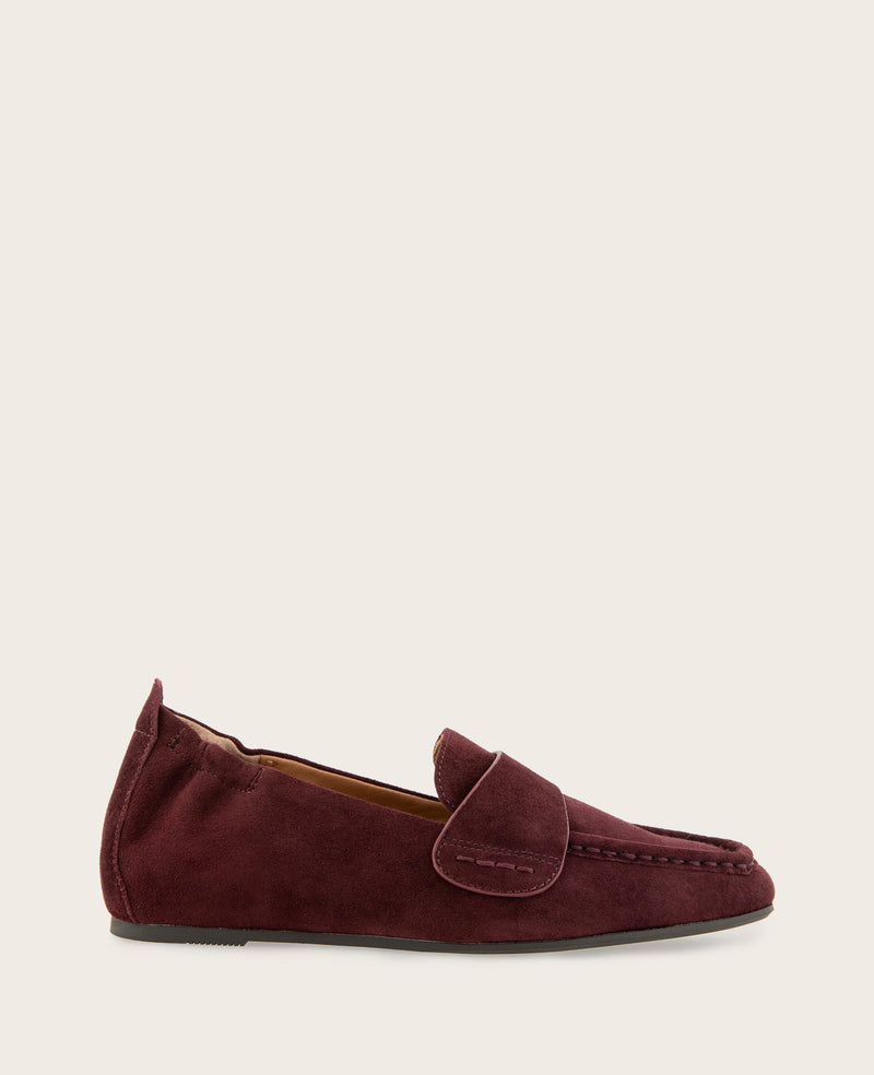 Kenneth Cole - GENTLE SOULS - Sophie Suede Loafer WOMENS FLAT for Women
