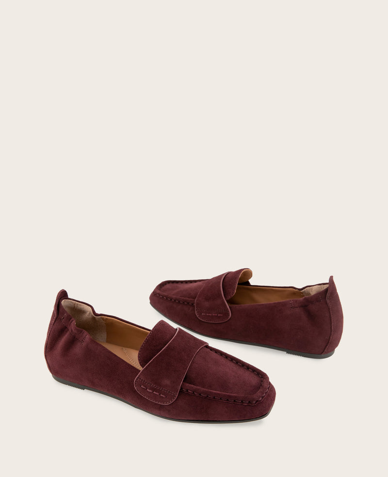 Kenneth Cole - GENTLE SOULS - Sophie Suede Loafer WOMENS FLAT for Women