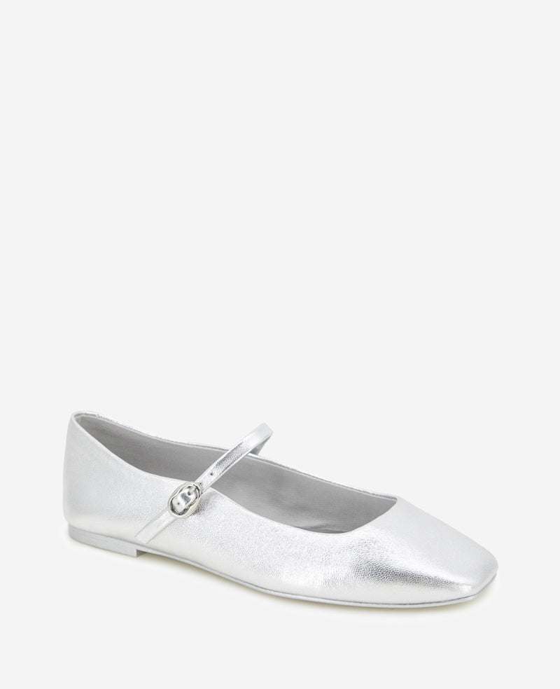 Kenneth Cole Women's Jasper Flats - Silver - Size 8.5 Kenneth Cole Women's Jasper Flats - Silver - Size 8.5
