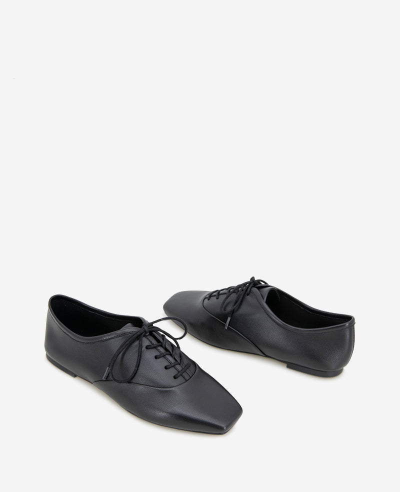 Kenneth Cole Women's Justice Square Toe Lace Up Flats - Black - Ballerinas - 7.5 Kenneth Cole Women's Justice Square Toe Lace Up Flats - Black - Ballerinas - 7.5