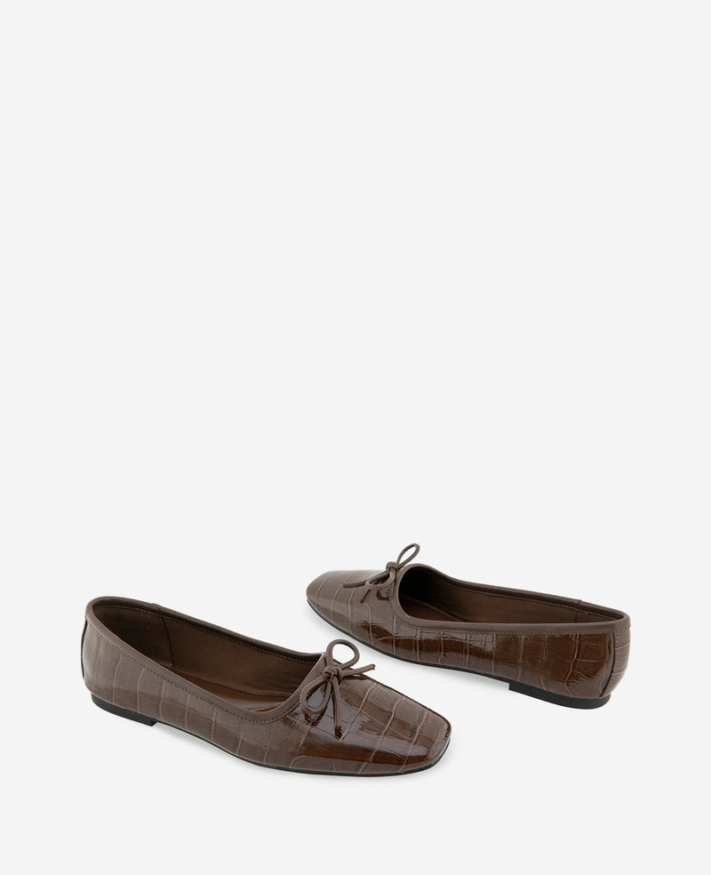 Kenneth Cole - Carriah Embossed Croco Bow Tie Ballet Flat WOMENS FLAT for Women