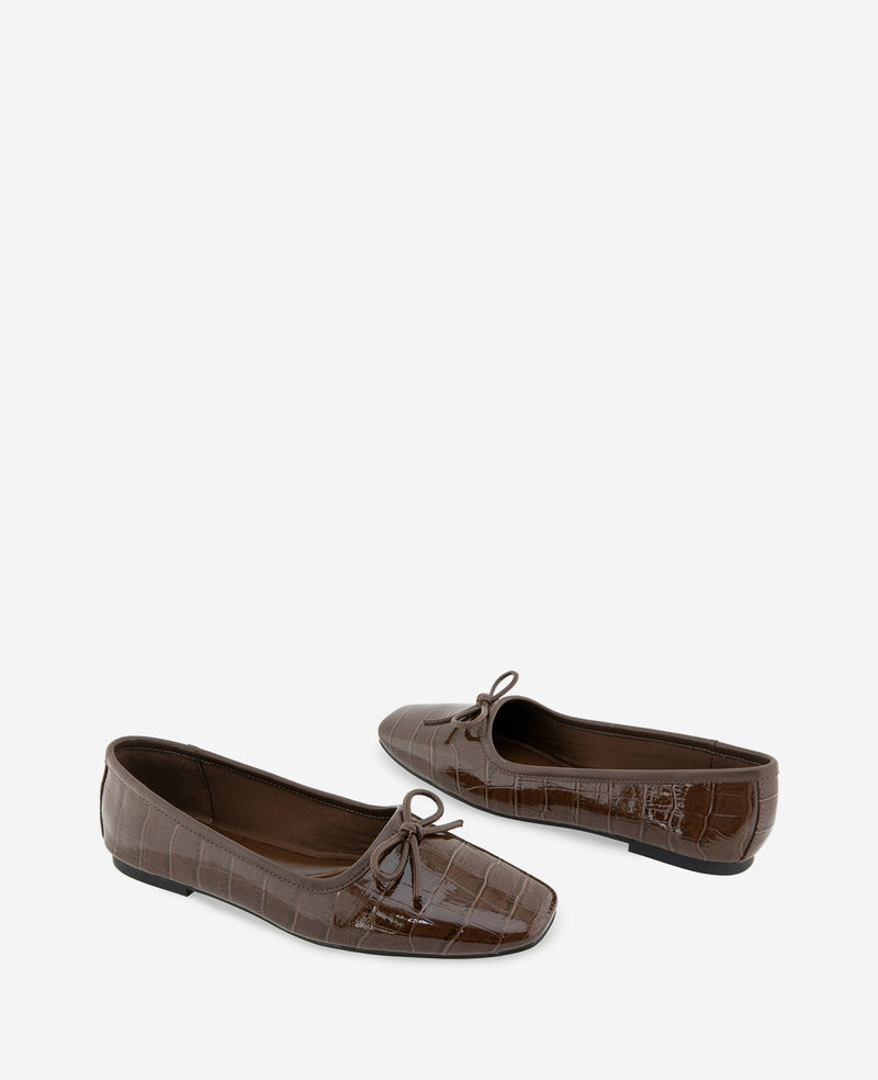 Kenneth Cole - Carriah Embossed Croco Bow Tie Ballet Flat WOMENS FLAT for Women