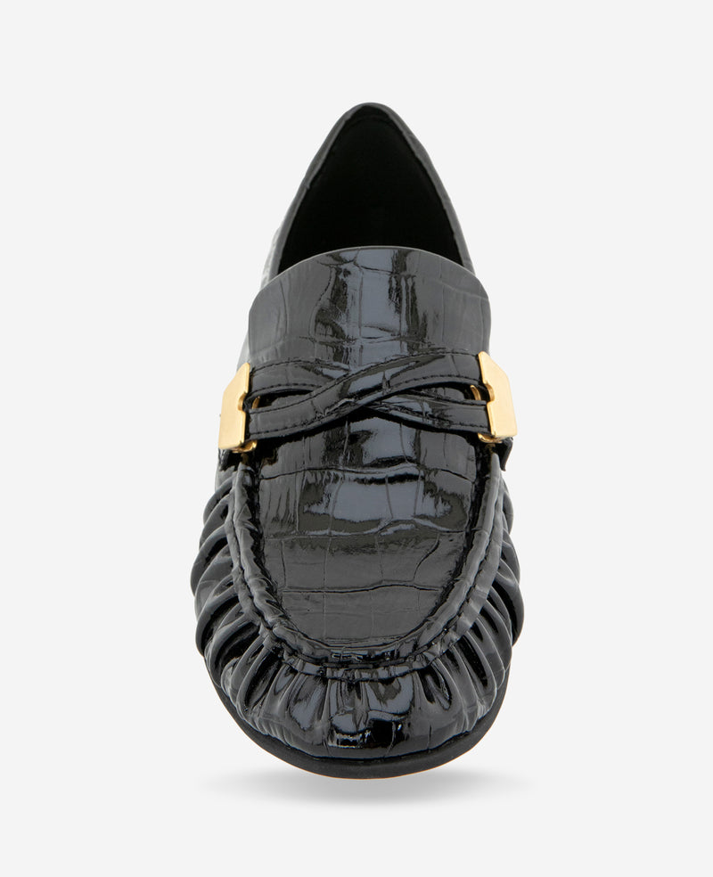 Kenneth Cole - Remi Embossed Croco Pleated Toe Loafer WOMENS FLAT for Women