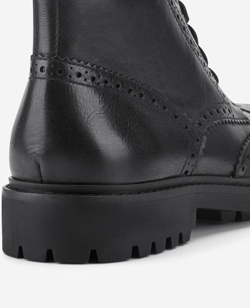 Kenneth Cole - Todd Wingtip Lace Up Lug Sole Boot MENS BOOT for Men