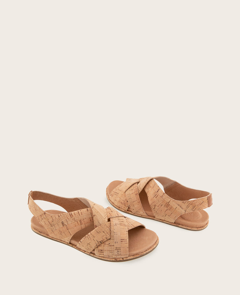 Kenneth Cole - GENTLE SOULS - Laken Cork Oversize Weave Sandal WOMENS SANDAL for Women