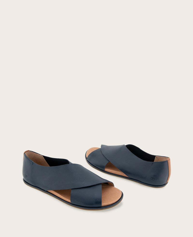 Kenneth Cole - GENTLE SOULS - Laniey Knit X-Band Leather Sandal WOMENS SANDAL for Women