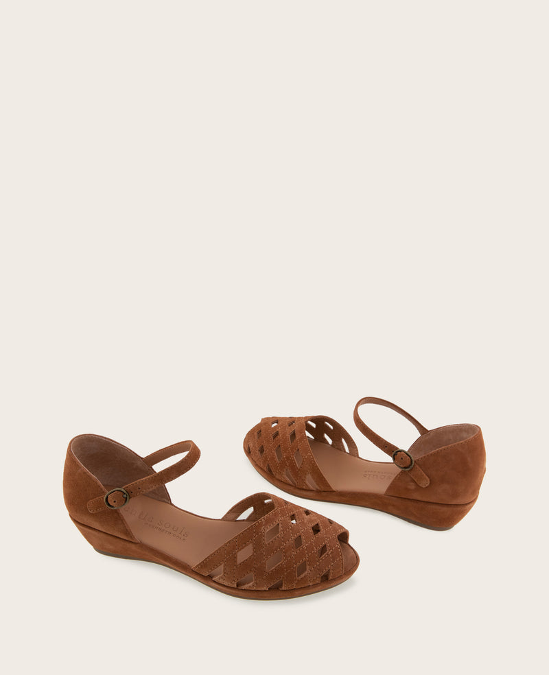 Kenneth Cole - GENTLE SOULS - Loren Suede Perforated Peep-Toe Sandal WOMENS FLAT for Women