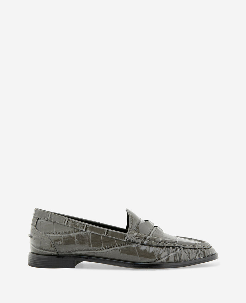 Kenneth Cole - Zoila Patent Croco Loafer WOMENS FLAT for Women