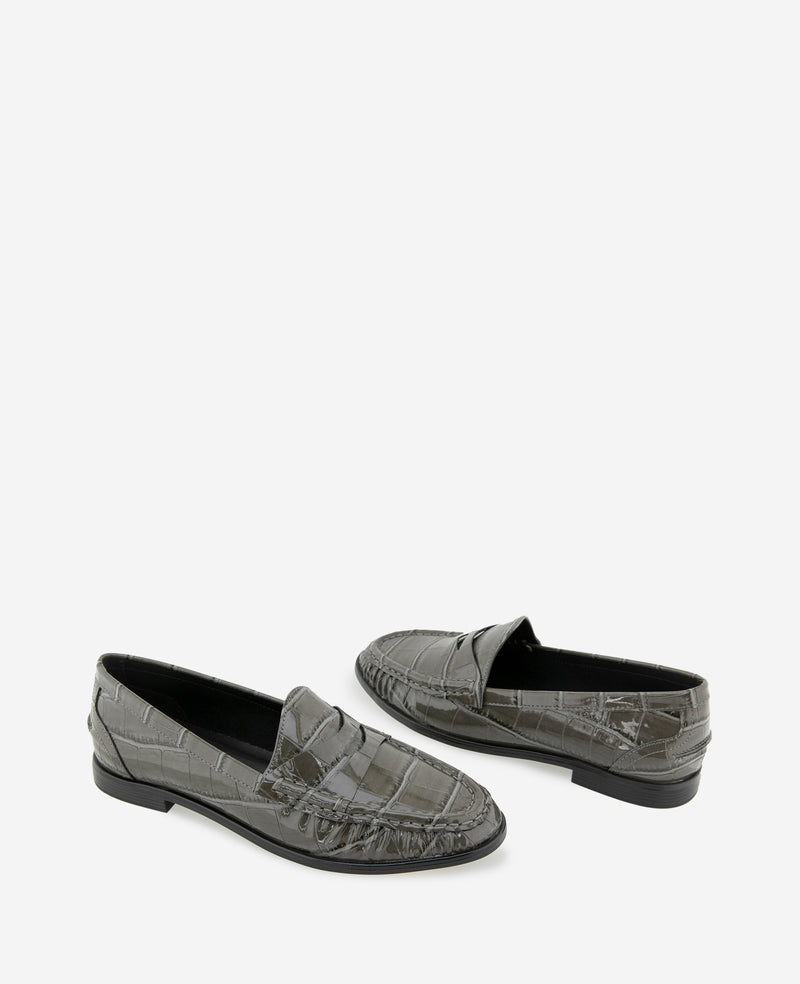 Kenneth Cole - Zoila Patent Croco Loafer WOMENS FLAT for Women