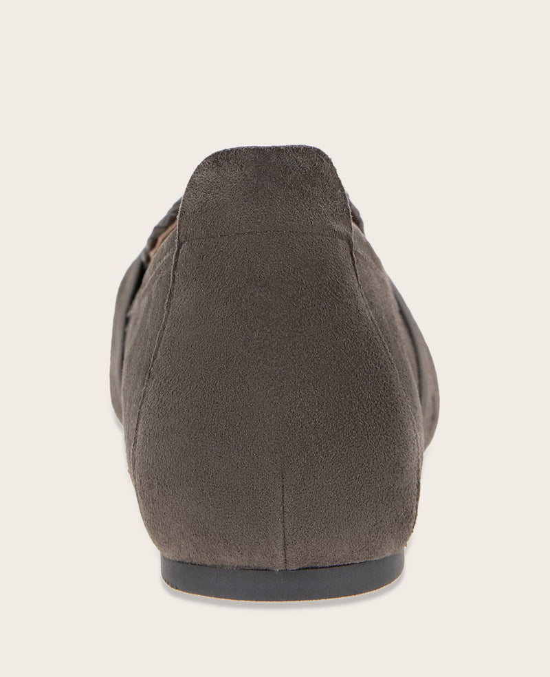 Kenneth Cole - GENTLE SOULS - Sandra Suede Braid Detail Loafer WOMENS FLAT for Women