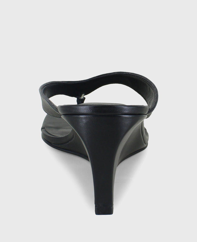 Kenneth Cole - Susannah Leather Thong Wedge Sandal WOMENS SANDAL for Women