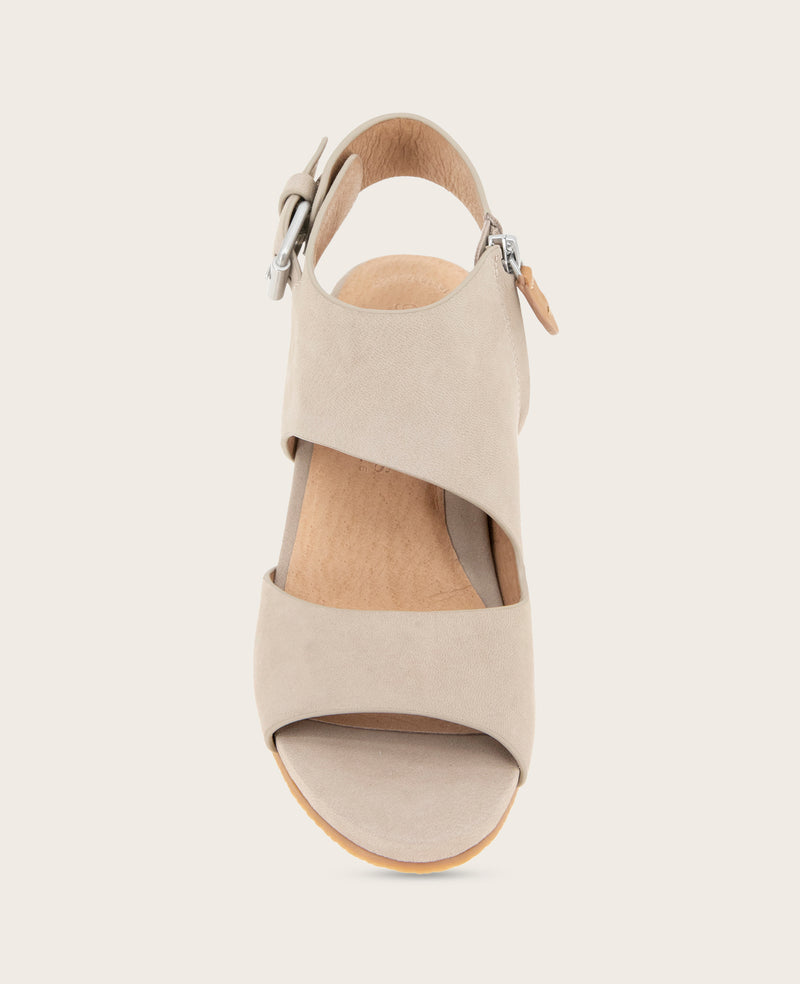 Kenneth Cole - GENTLE SOULS - Tilly Nubuck Wedge Sandal WOMENS SANDAL for Women