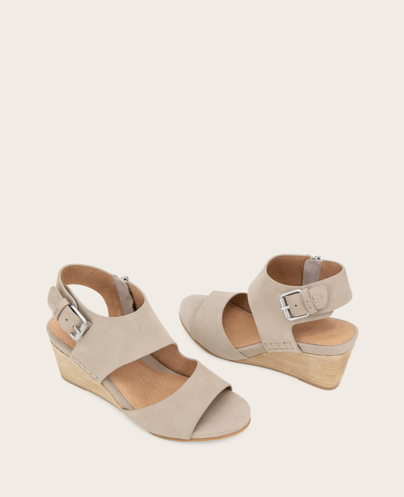 Kenneth Cole - GENTLE SOULS - Tilly Nubuck Wedge Sandal WOMENS SANDAL for Women