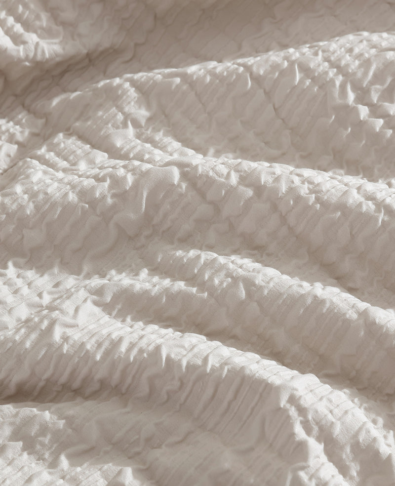 Kenneth Cole - Serenity Wavy Lines Beige Comforter Set HOME BEDDING