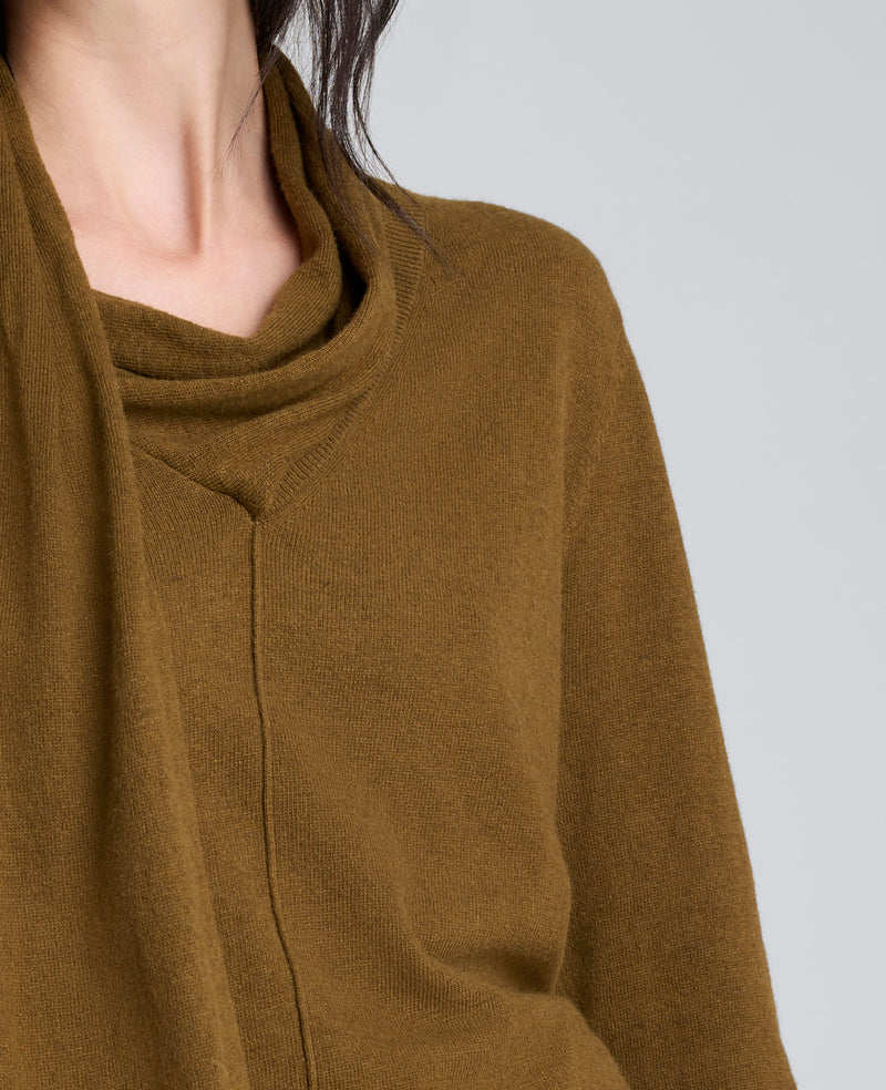 Kenneth Cole - V-Neck Scarf Sweater WOMENS SWEATER for Women