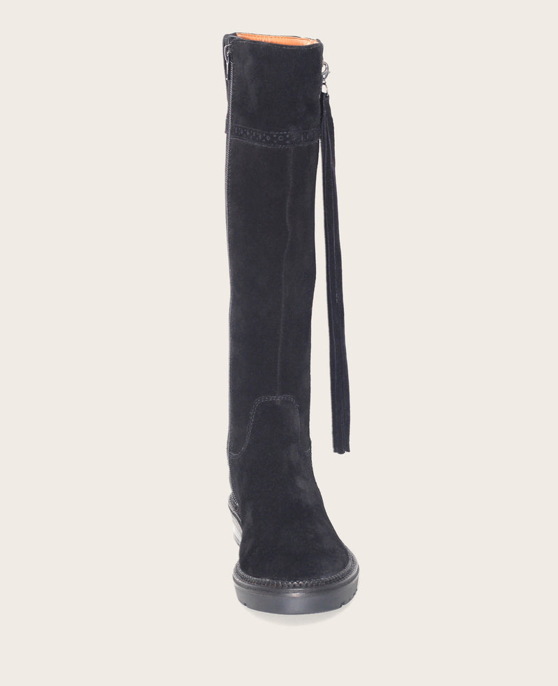 Kenneth Cole - GENTLE SOULS - Wheron Suede Tassel Pull Side Zip Lug Boot WOMENS BOOT for Women