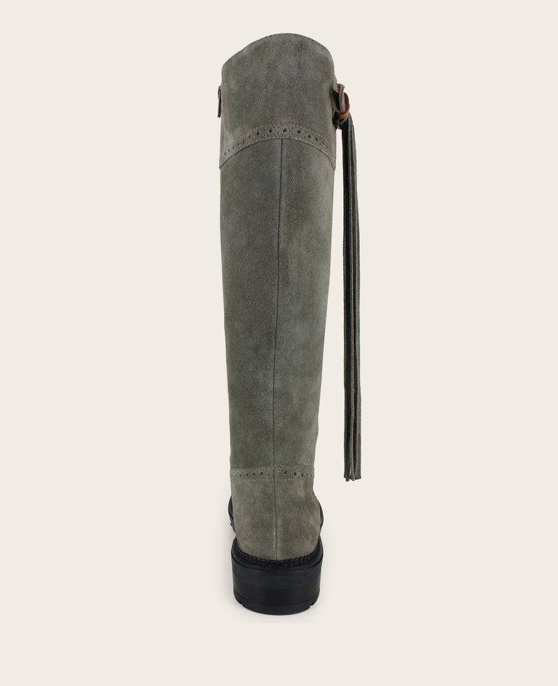 Kenneth Cole - GENTLE SOULS - Wheron Suede Tassel Pull Side Zip Lug Boot WOMENS BOOT for Women