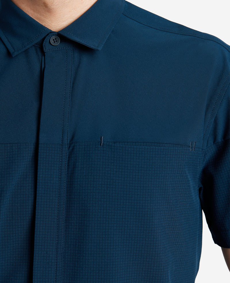 Kenneth Cole - Stretch Short Sleeve Button-Down Shirt MENS KNITS for Men