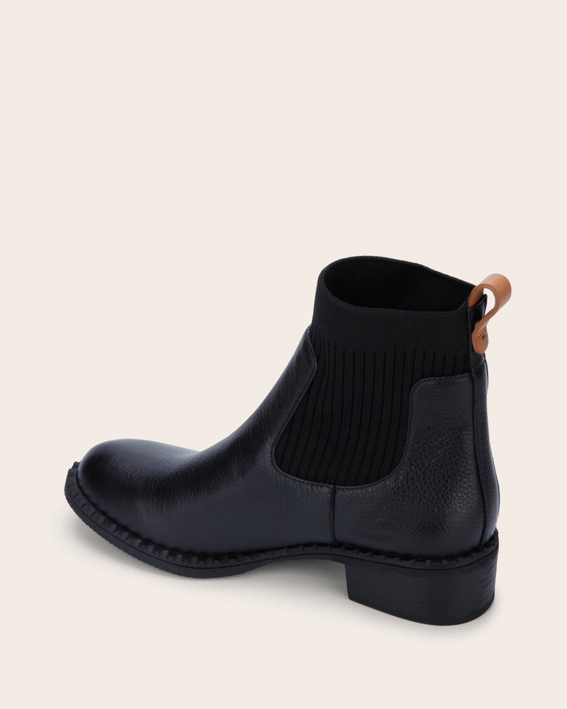 Gentle Souls by Kenneth Cole Best Chelsea Leather Bootie, 7 / Black Gentle Souls by Kenneth Cole Best Chelsea Leather Bootie, 7 / Black